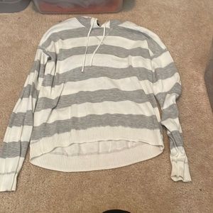 Long sleeve light weight sweater with hood